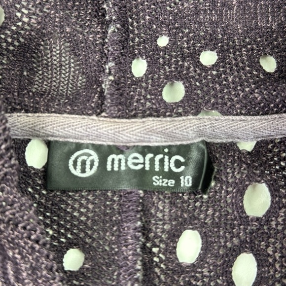 Merric purple button down hooded crochet vest - Picture 3 of 10